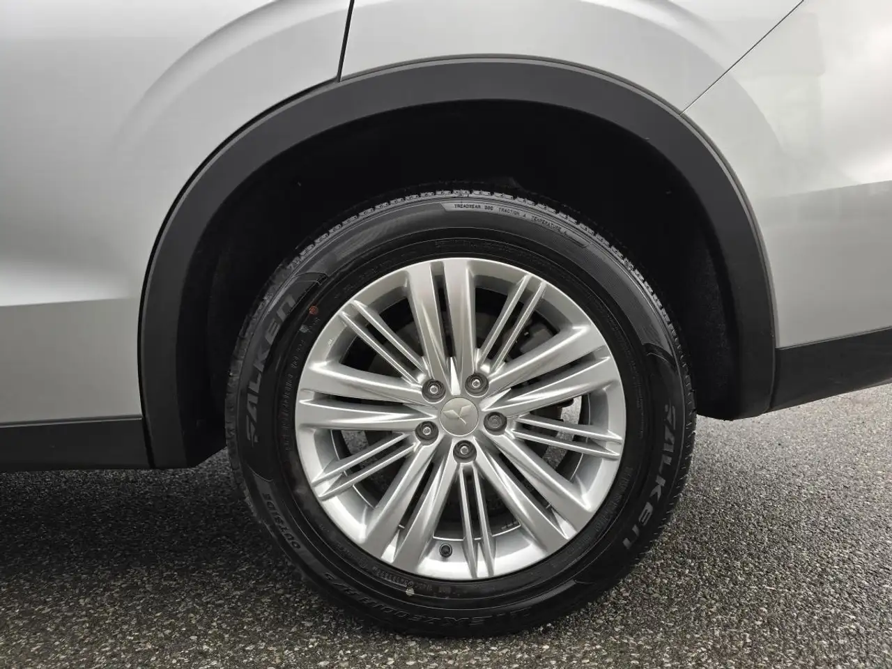 Mitsubishi Outlander снимка Mitsubishi Outlander