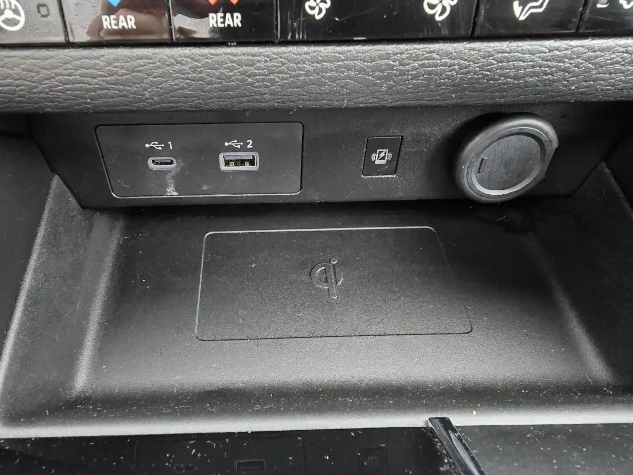 Mitsubishi Outlander снимка Mitsubishi Outlander