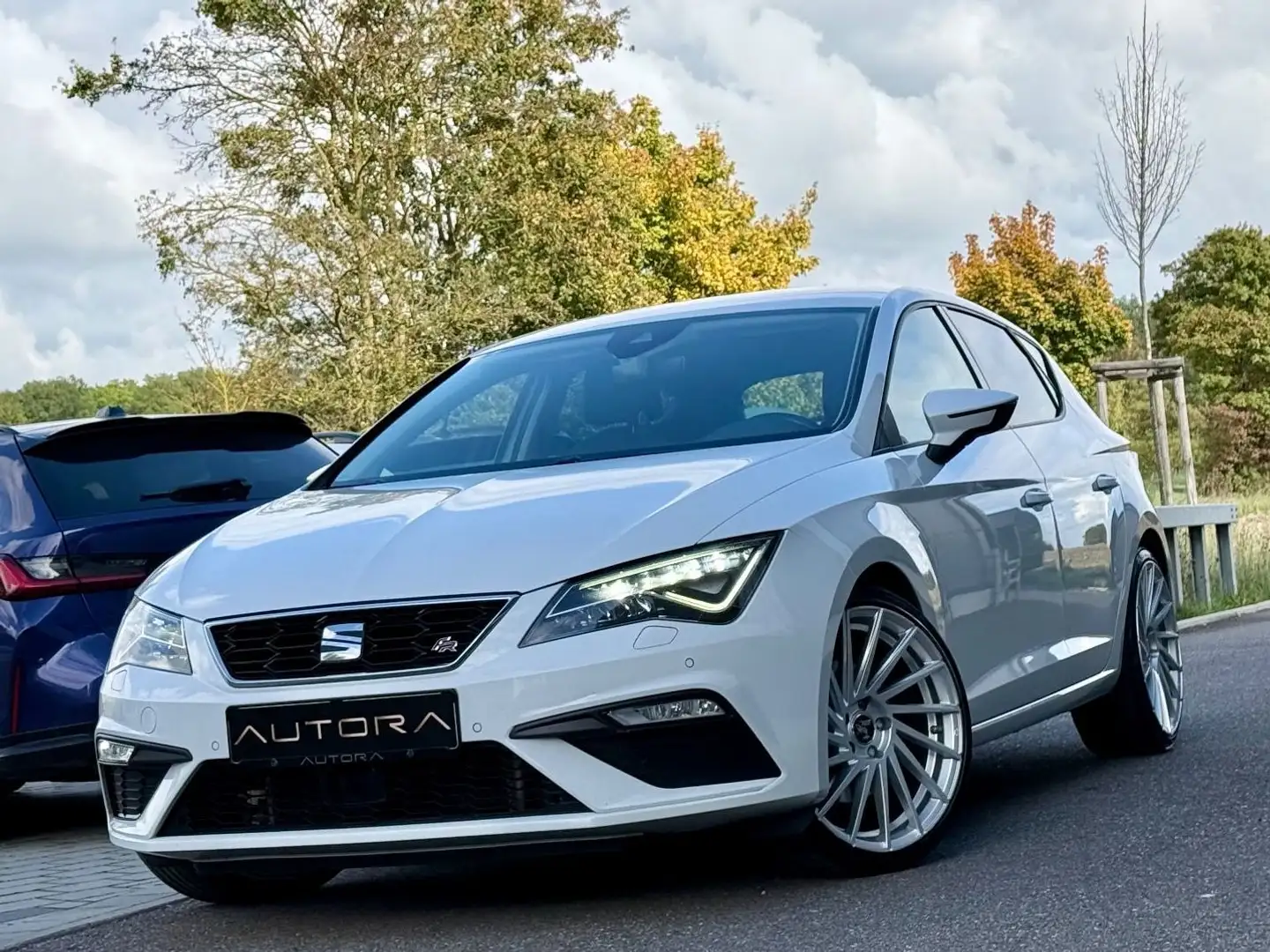 SEAT Leon FR ACC|SPUR|AMBIENTE|CARPLAY|SEATSOUND Weiß - 1