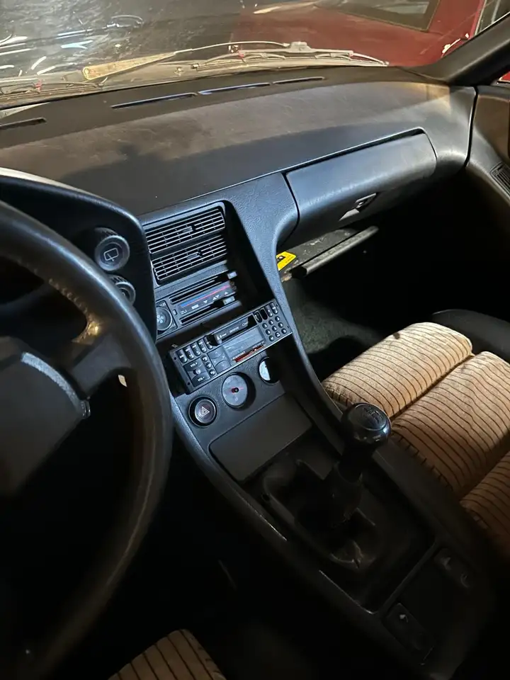 Porsche 928, foto 12