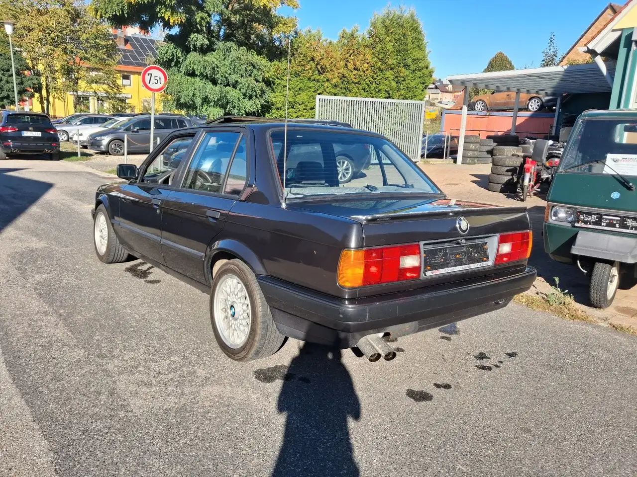BMW 325 i E30, foto 2