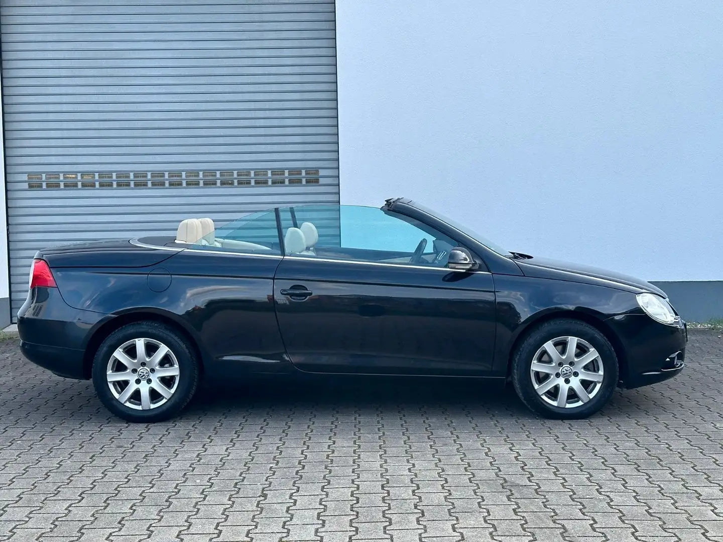 Volkswagen Eos 2.0 TDI*TÜV neu*PDC*SHZ*Temp*Klima Zwart - 2