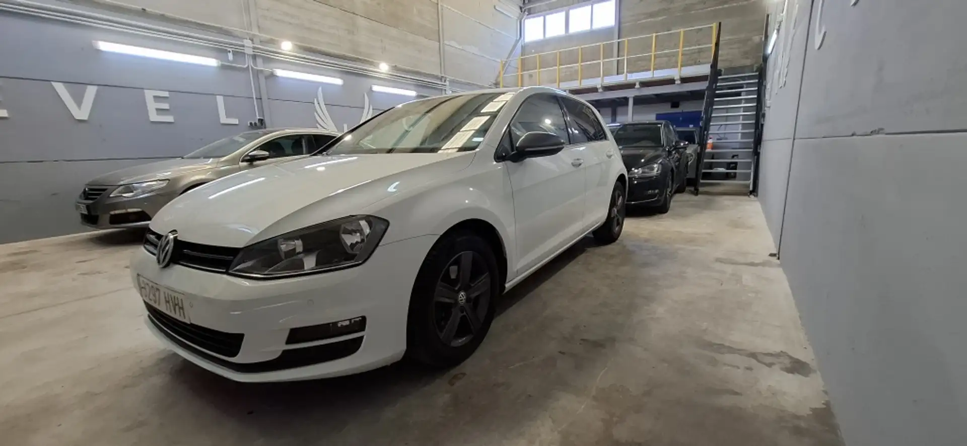 Volkswagen Golf Sportsvan 1.6TDI CR BMT Sport DSG Blanc - 2