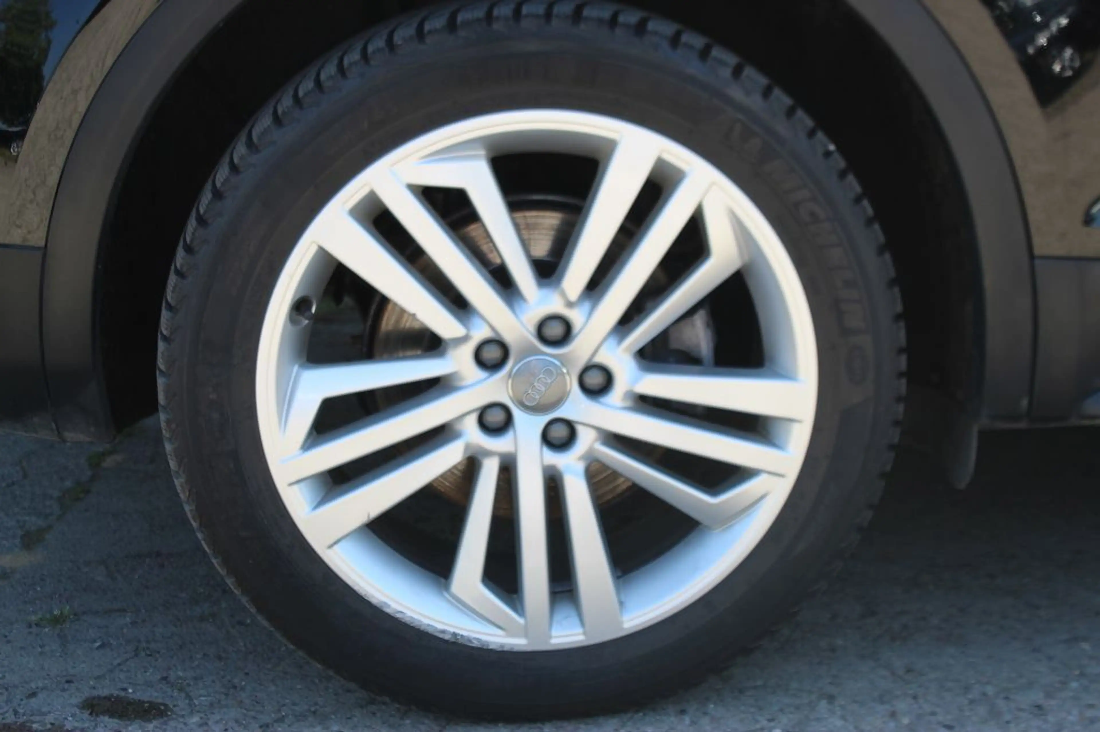 Audi Q5 35 TDI S-tronic Leder LED Alu — photo 7