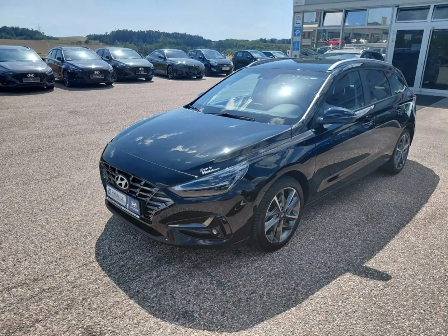 Hyundai i30 Kombi - PD Edition 30 Plus 1,0 TGDi Schwarz - 1