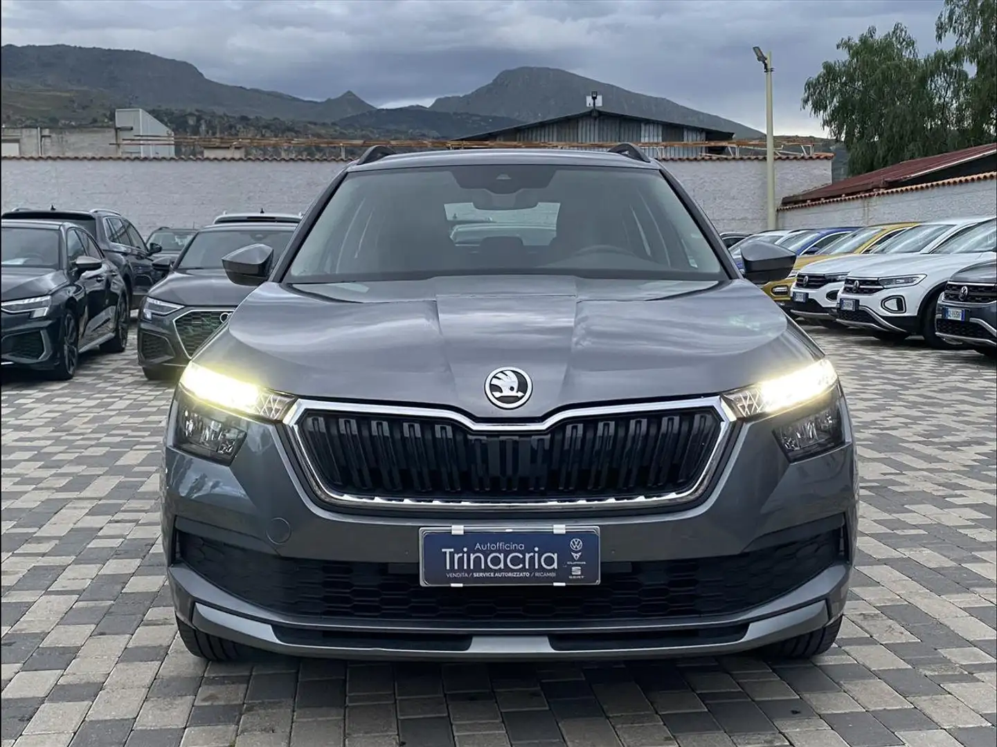 Skoda Kamiq Ambition 1.0 TSI 95CV Grigio - 2