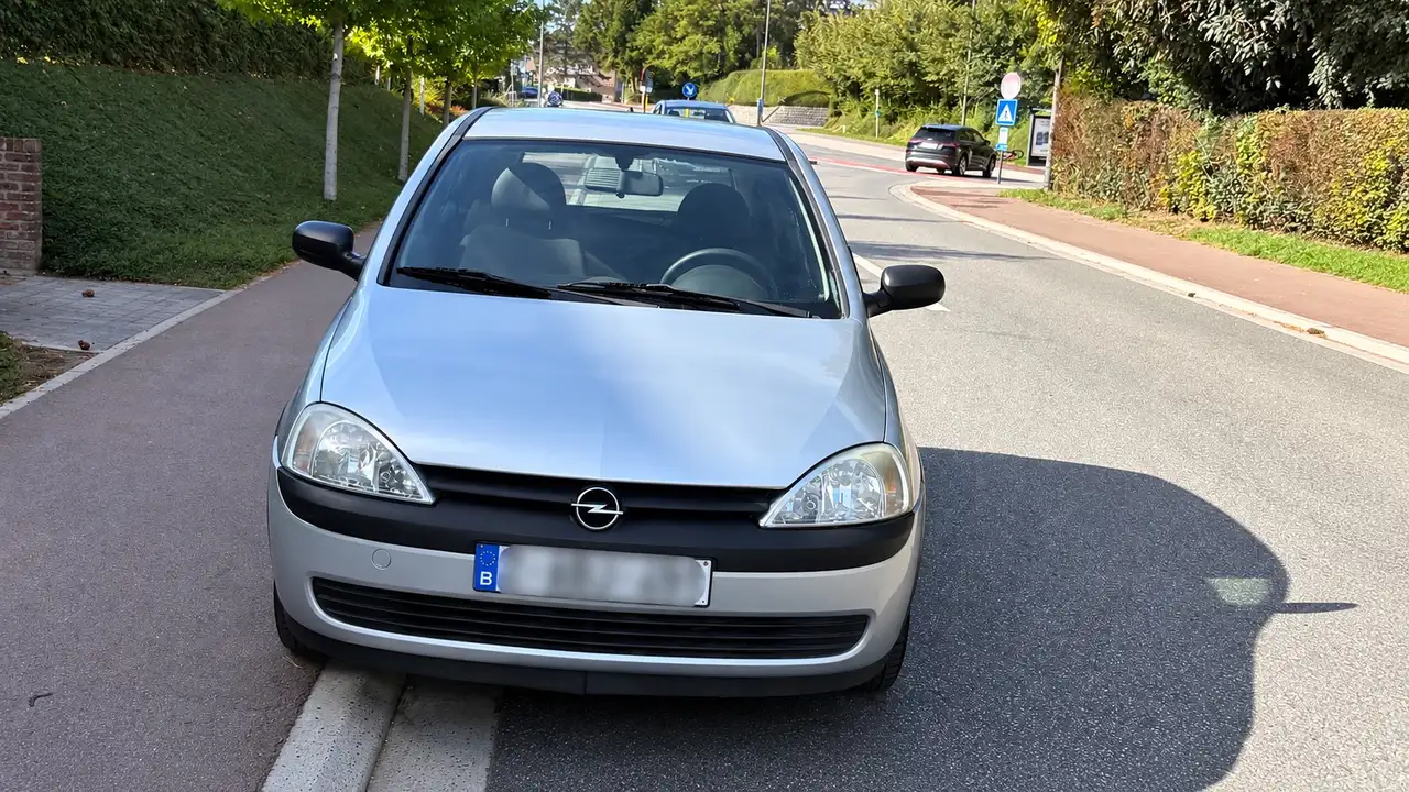 Opel Corsa 1.2i XE 16v Comfort Easytronic, foto 1