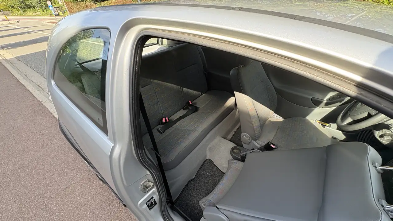 Opel Corsa 1.2i XE 16v Comfort Easytronic, foto 8