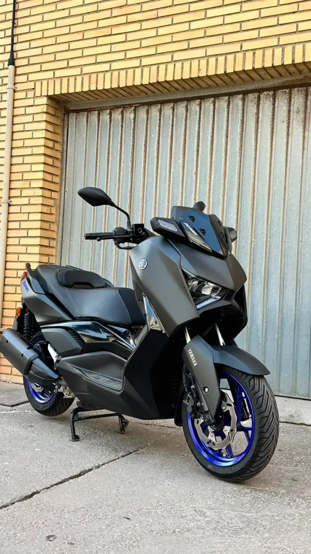 Yamaha X-Max 300 Negro - 1