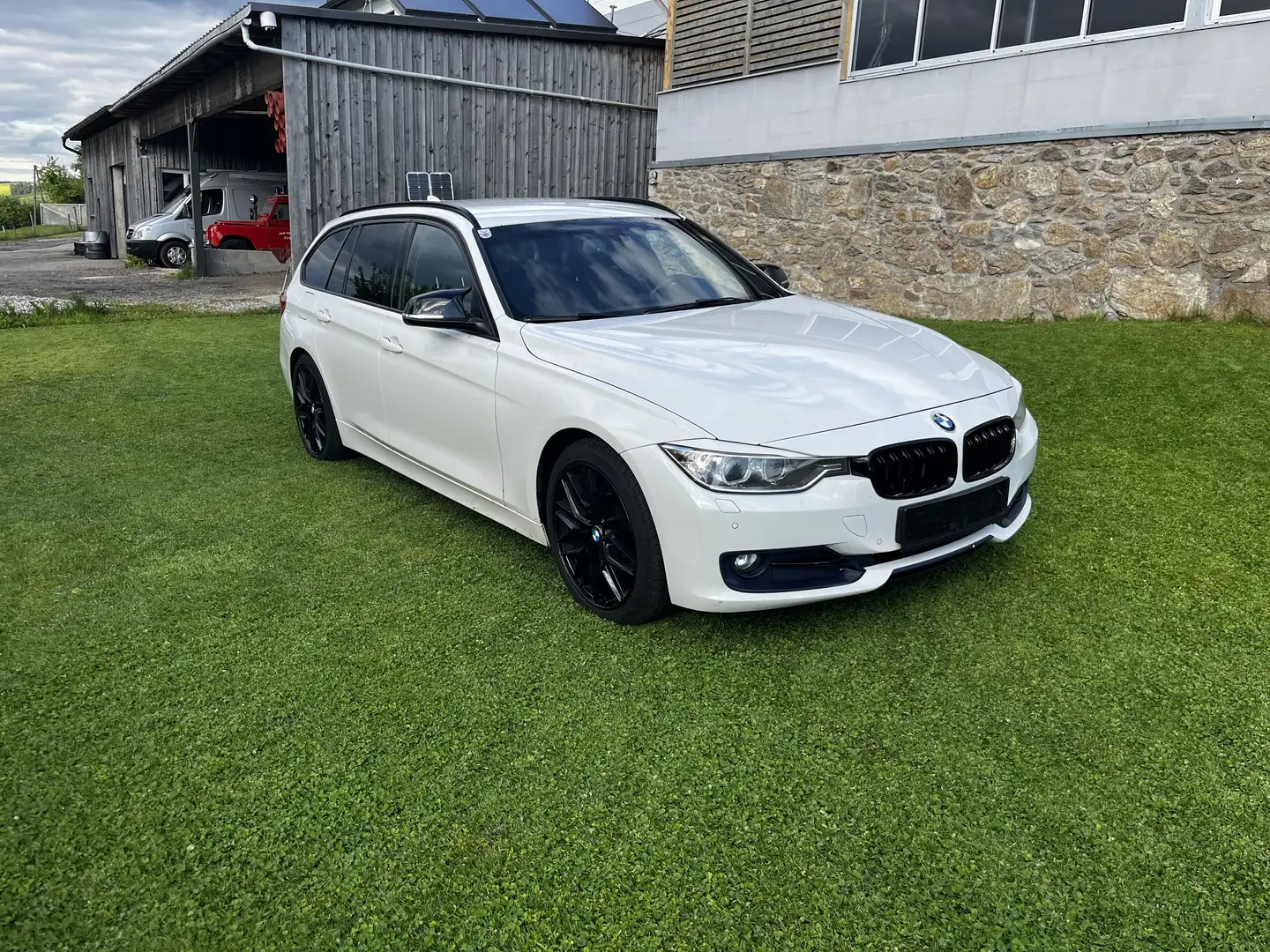 BMW 320 320d Touring EfficientDynamics Edition Edition Weiß - 2