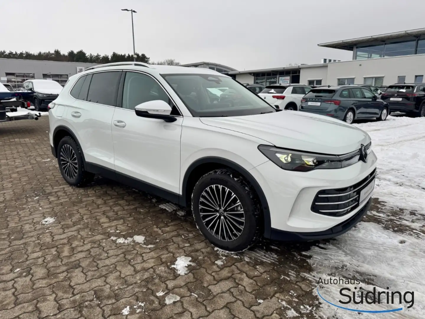 Volkswagen Tiguan 1.5 eHybrid Elegance DSG HUD AHK Matrix Weiß - 2