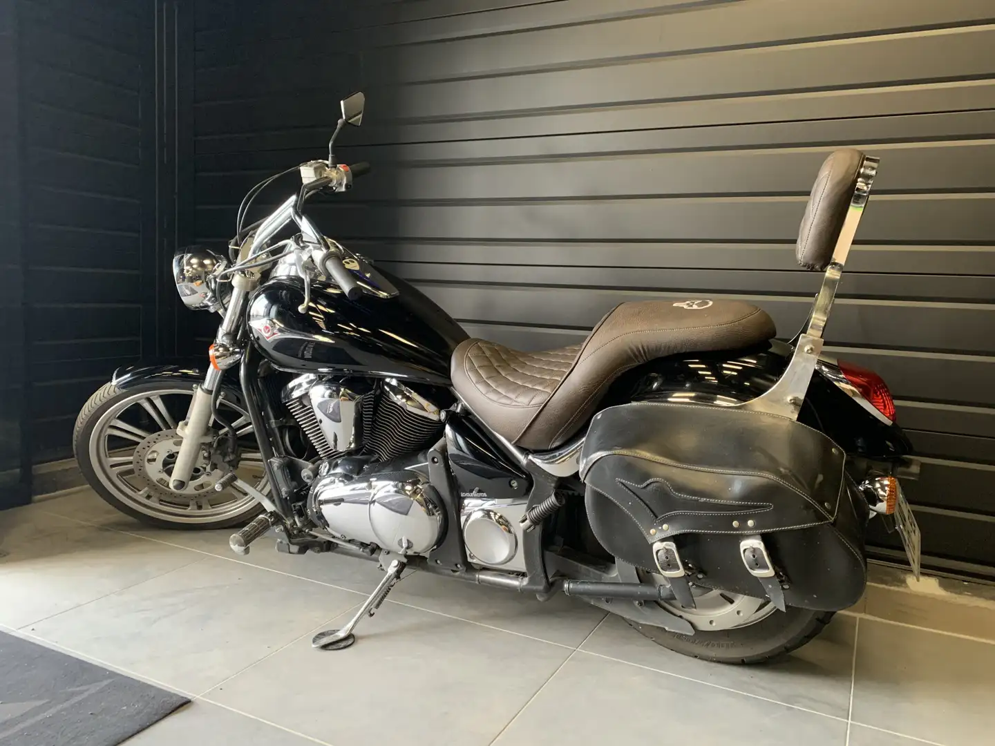 Kawasaki VN 900 Negru - 2