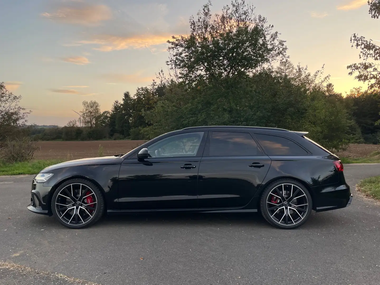 Audi RS6 Avant*Performance*Bose*Panorama*Matrix Schwarz - 2