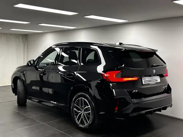 BMW X1 view 4