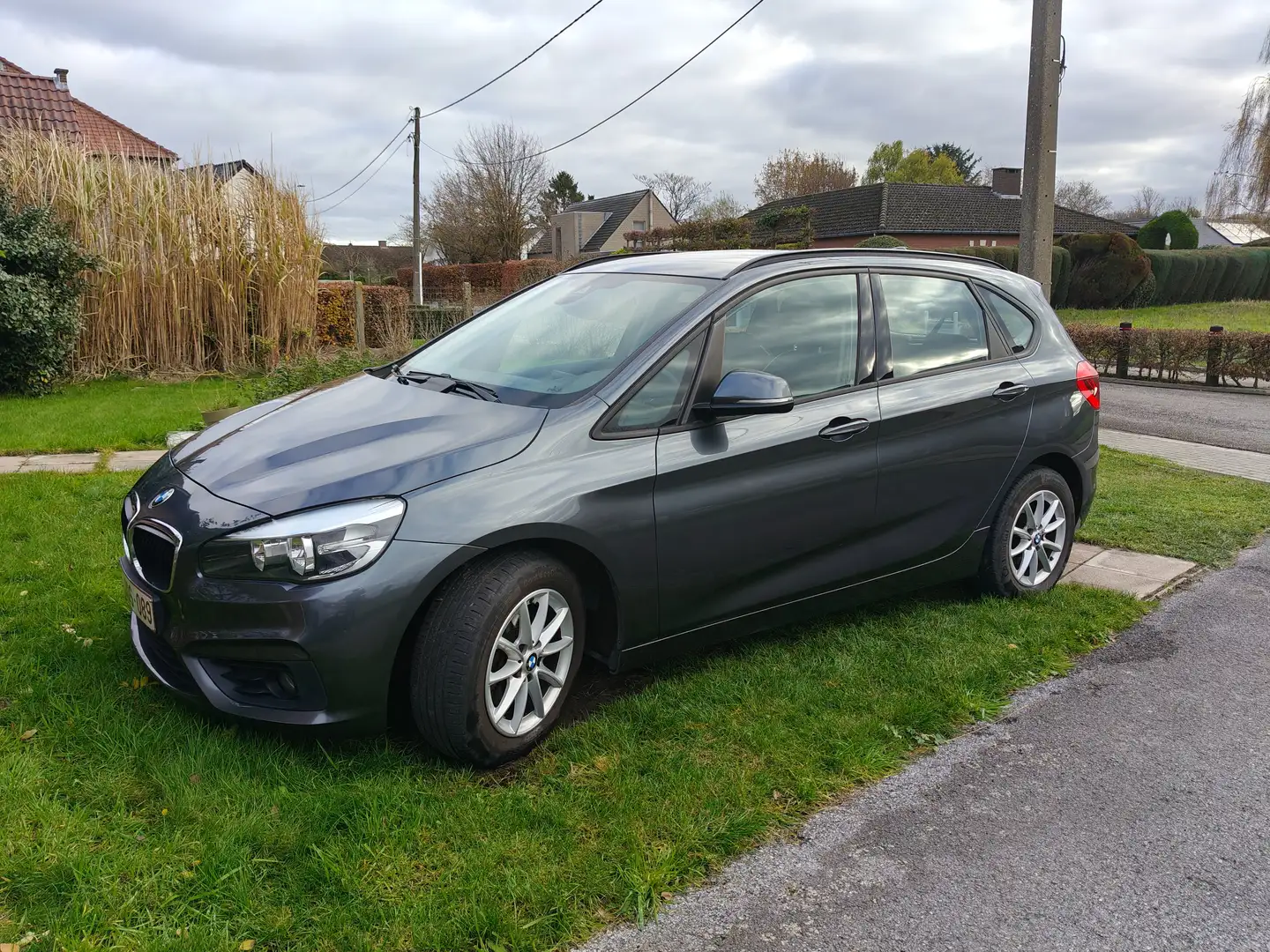 BMW 216 216d Active Tourer Aut. Luxury Line Gris - 1