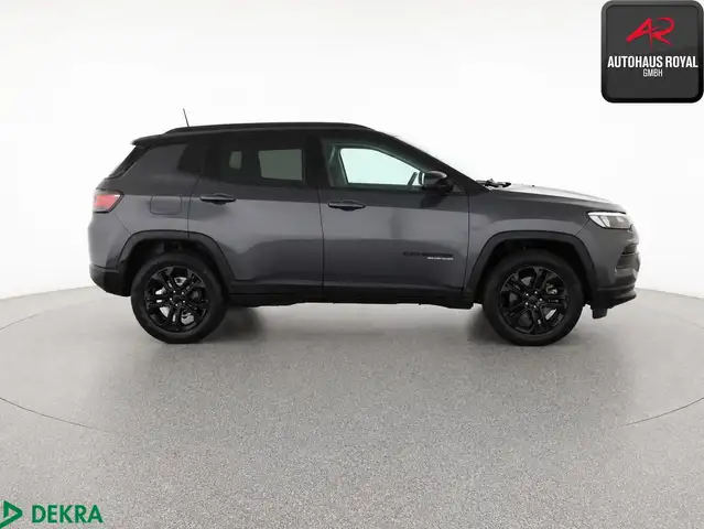 Jeep Compass view 7