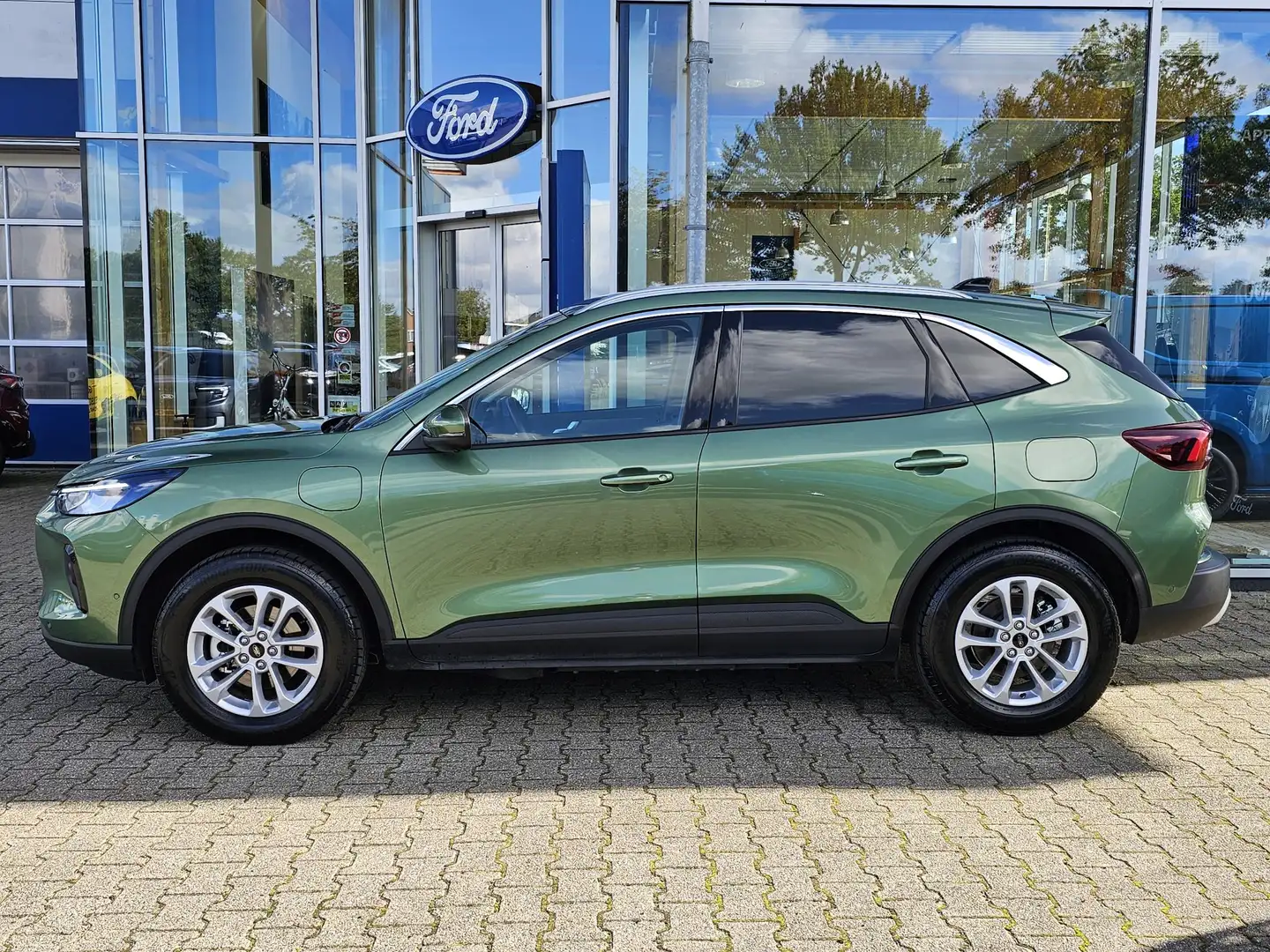 Ford Kuga 2.5 PHEV Titanium 243pk | Driver Assistance Pack | Vert - 2