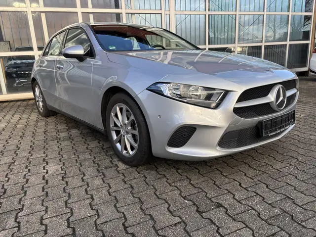 Mercedes-Benz B 180 7G-DCT Progressive Line Advanced Winter-Paket