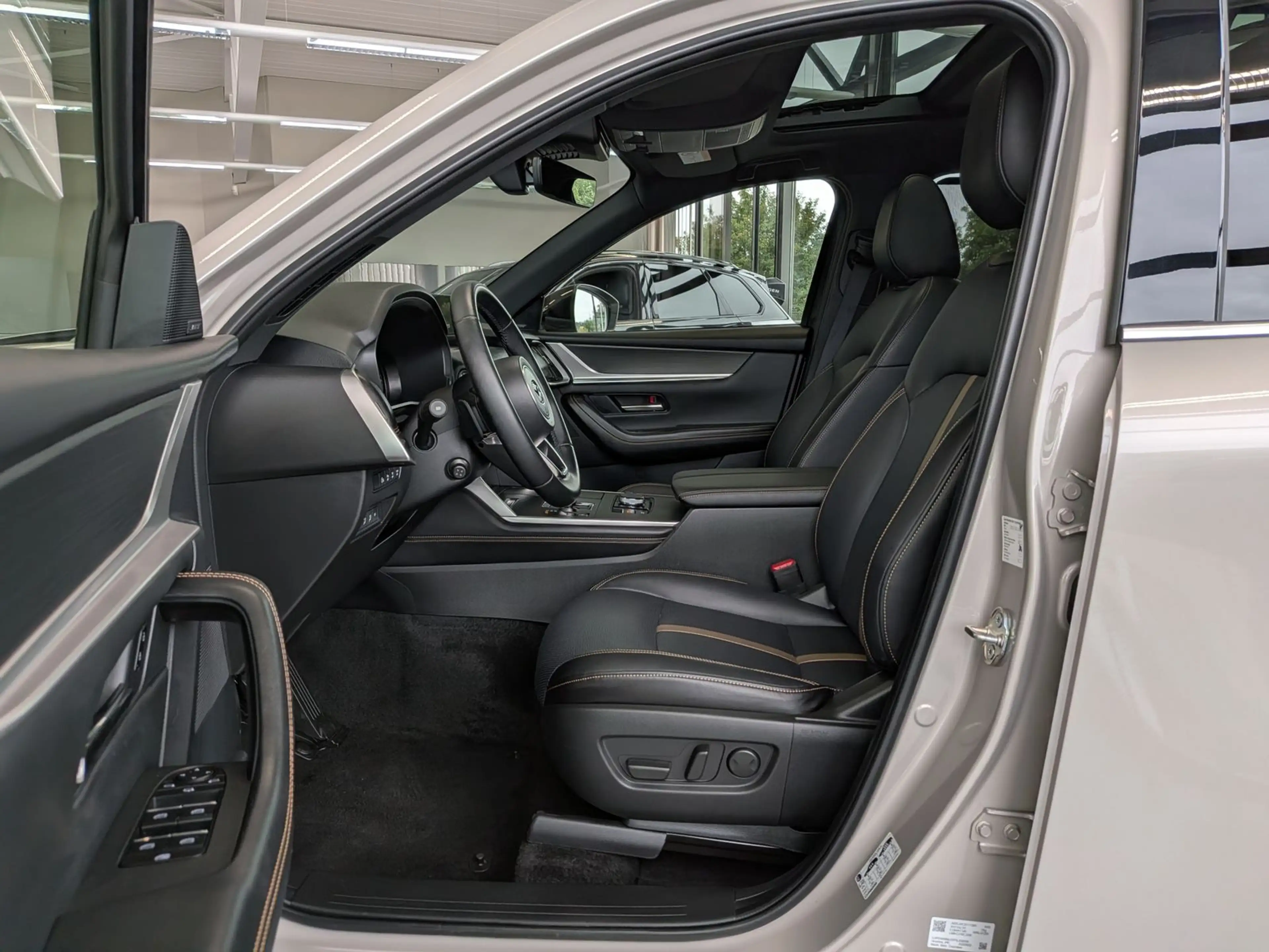 Mazda CX-80 3.3L E-SKYACTIV D 254 HOMURA+ 7-Sitze Pano — photo 11
