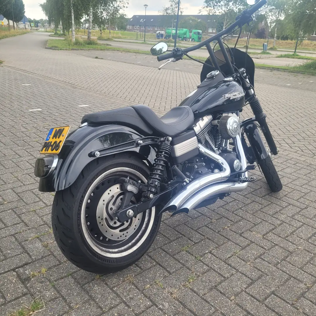 Harley-Davidson Dyna Street Bob Negru - 2