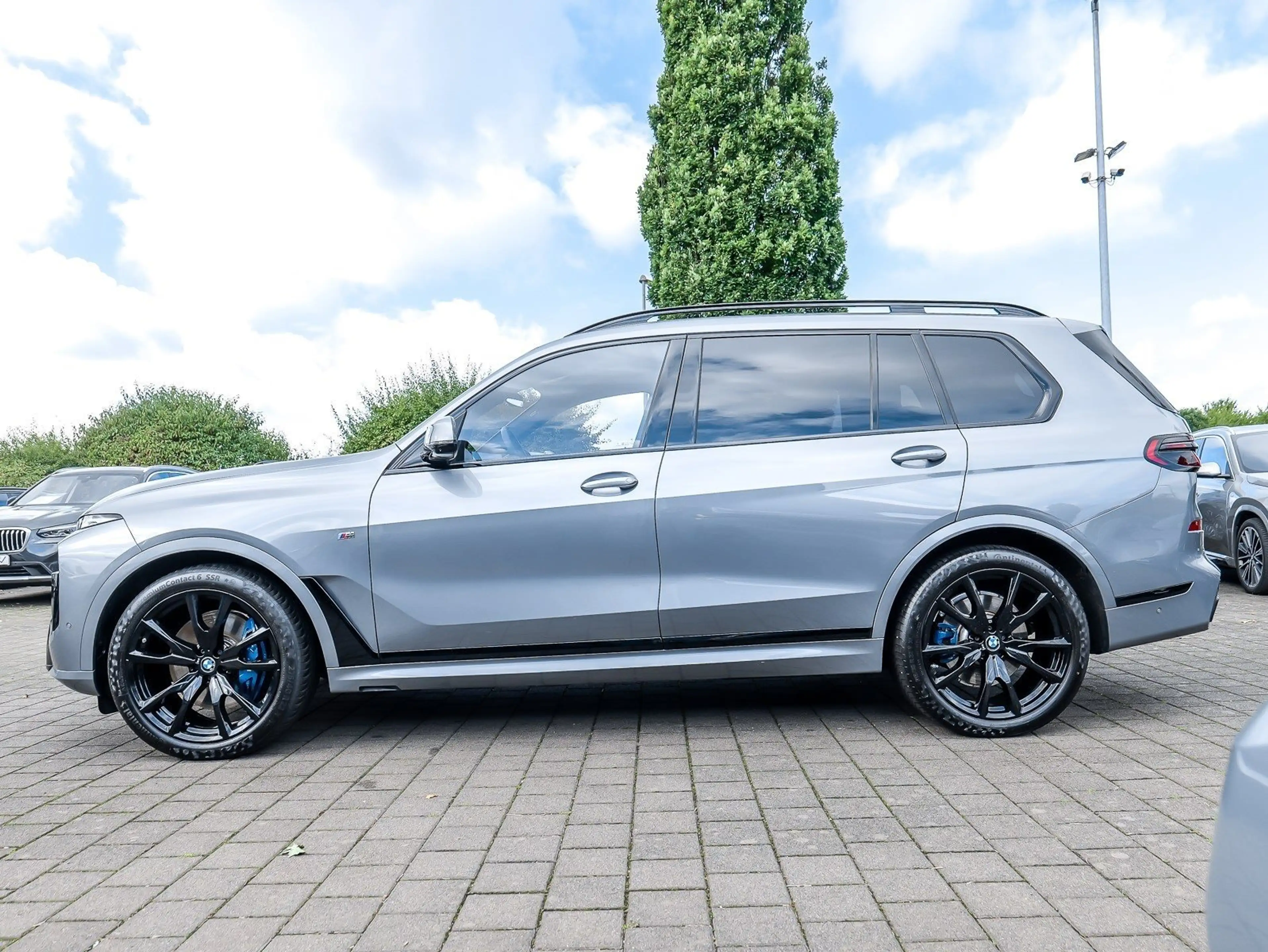 BMW X7 xDrive40d M Sport HUD PANO ACC AHK RFK NAVI — photo 9