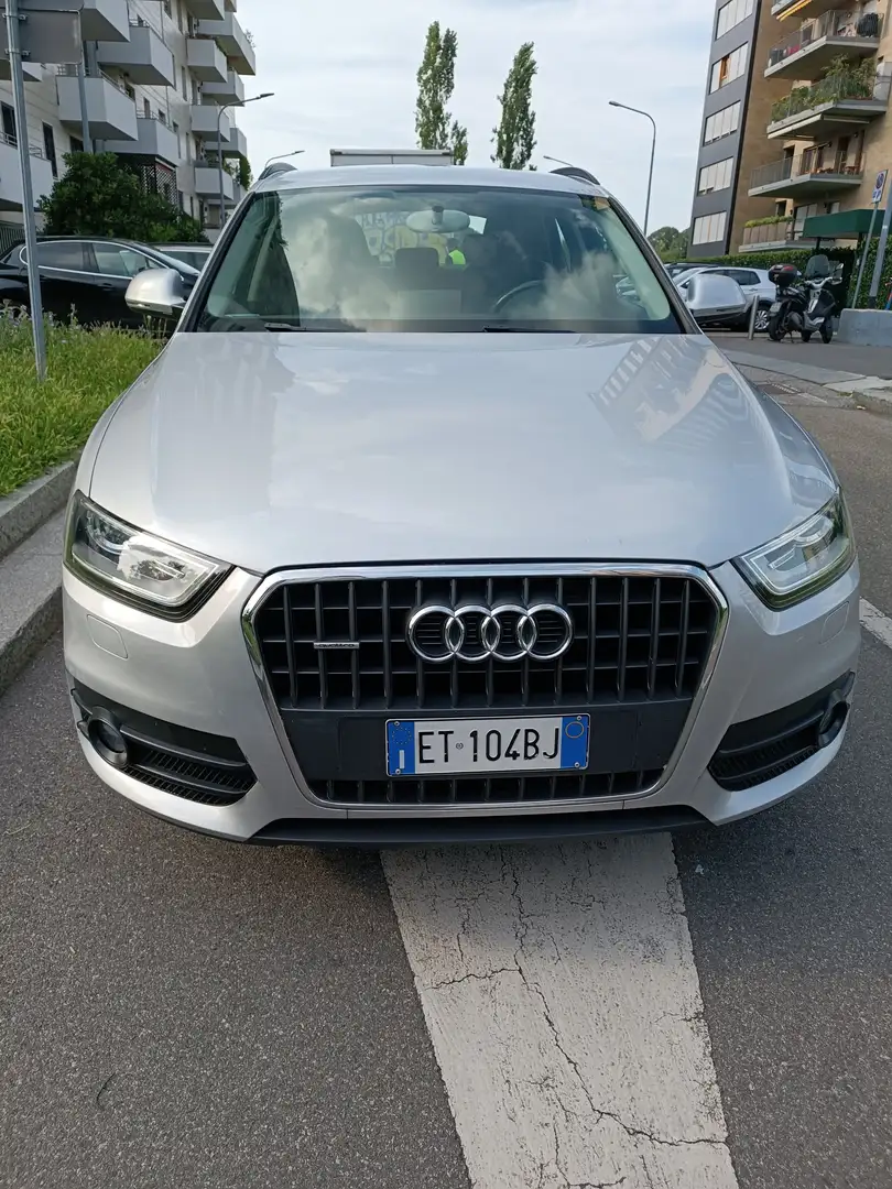 Audi Q3 Q3 2.0 tdi Business quattro 177cv s-tronic srebrna - 2