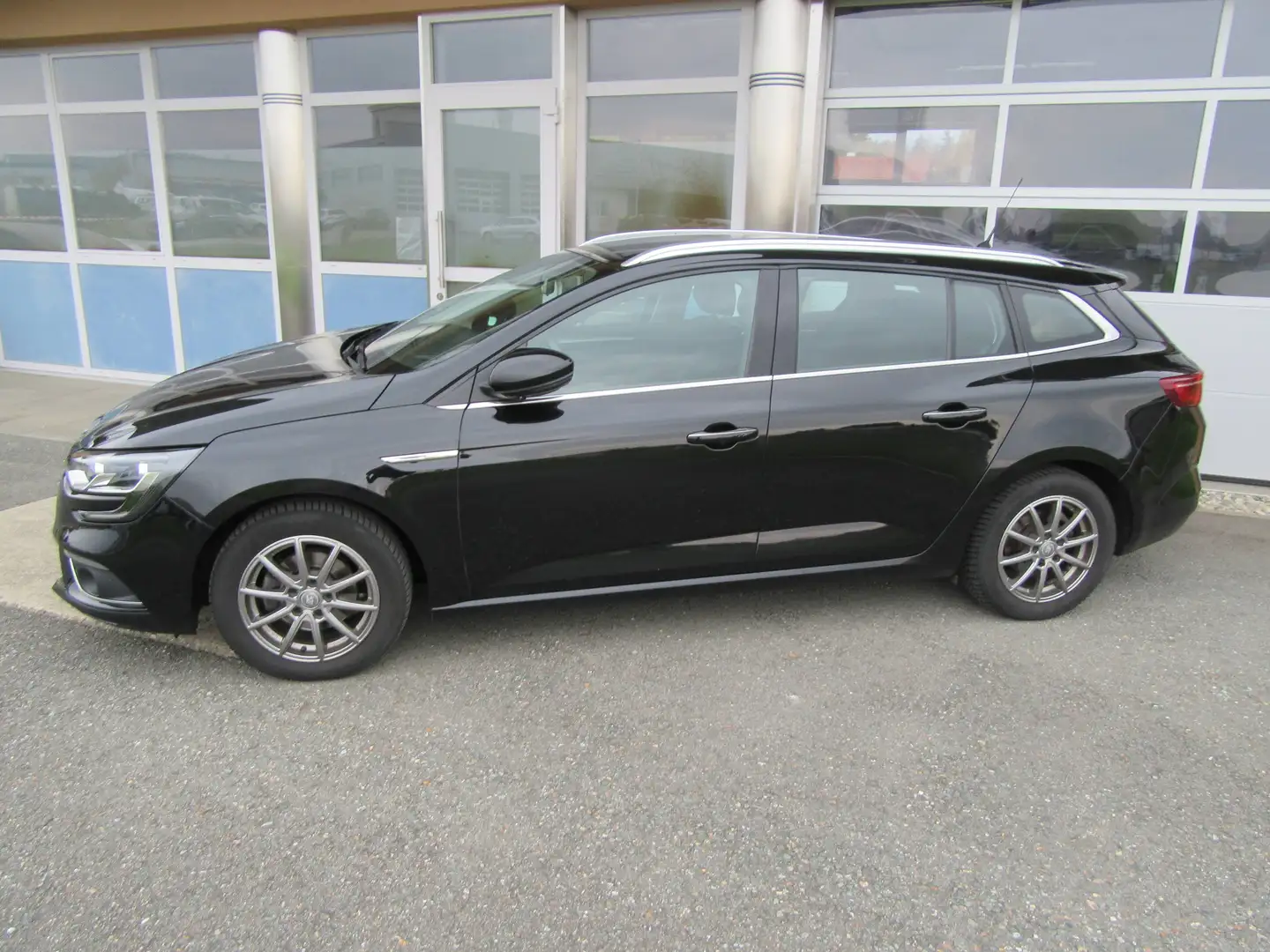 Renault Megane Grandtour Intens TCe 140 PF - 2