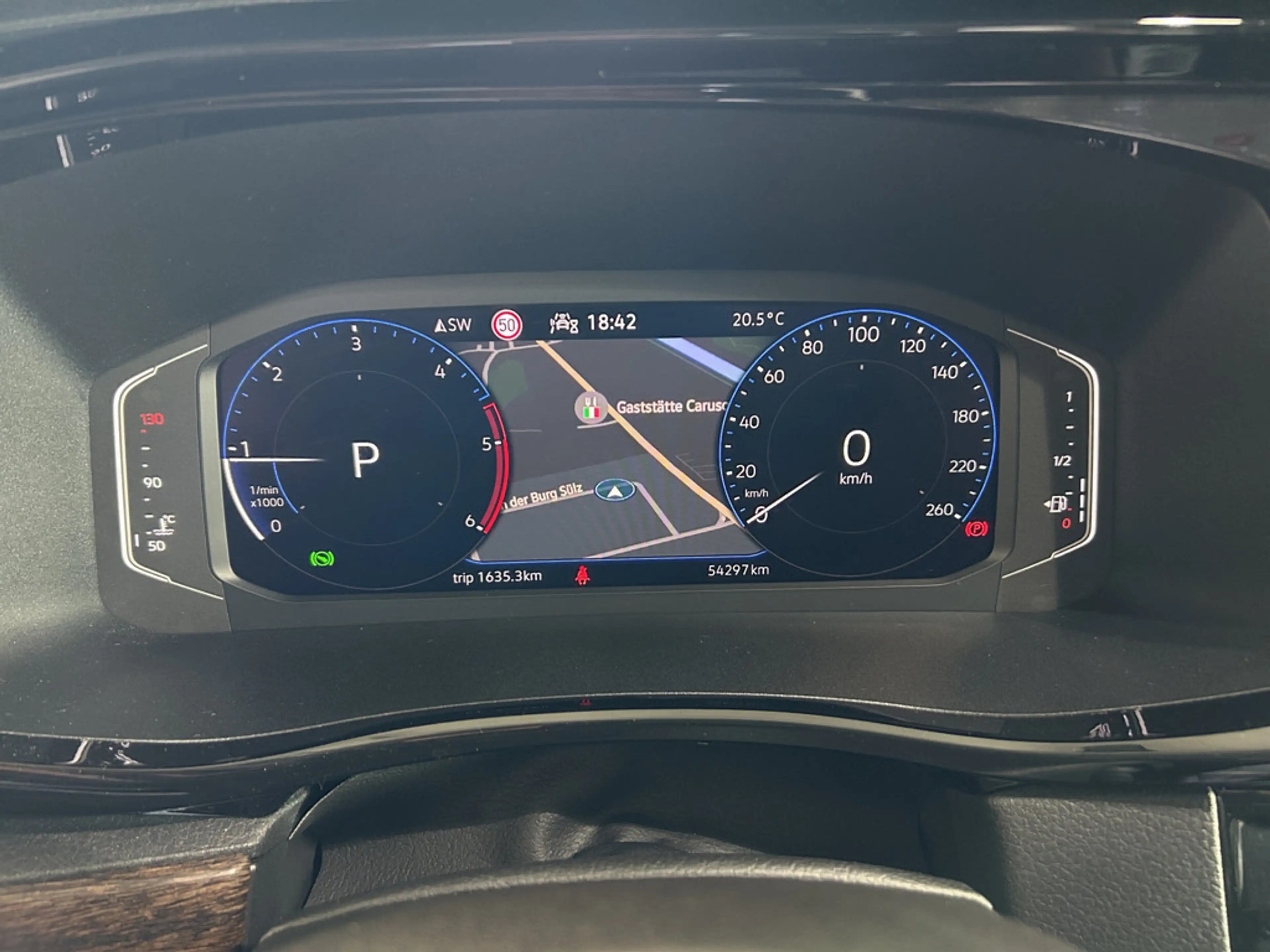 Volkswagen T6.1 Multivan Multivan Highline STANDHZ LED — photo 7