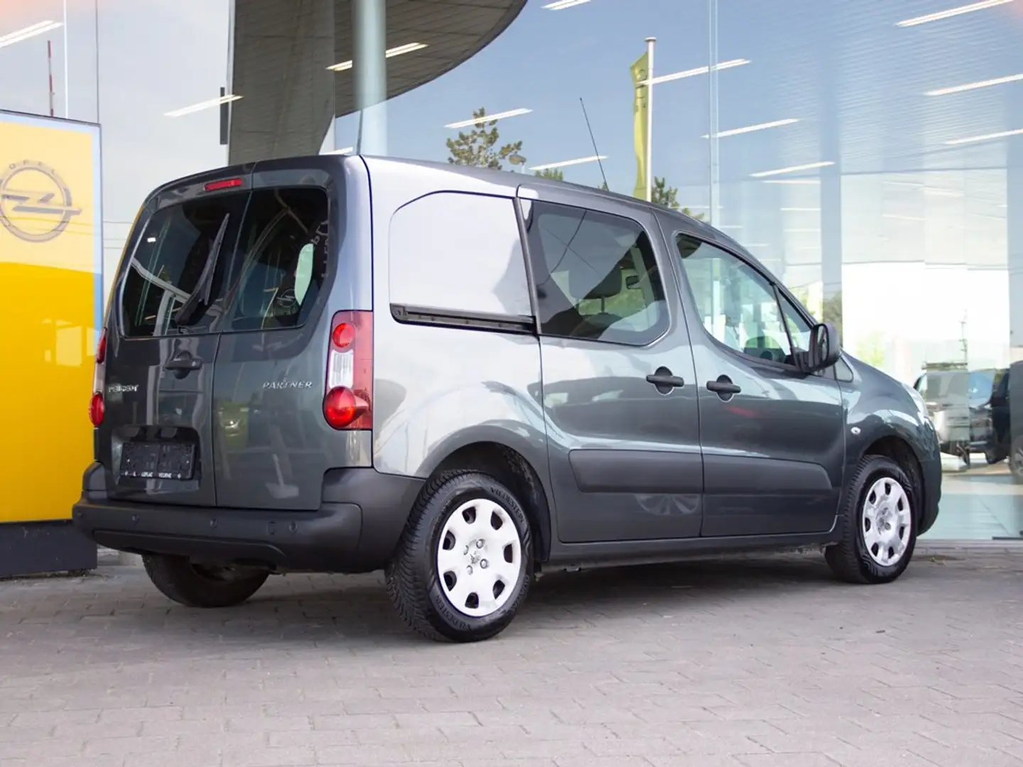 Peugeot Partner 1.6 115PK |AIRCO| Gri - 2