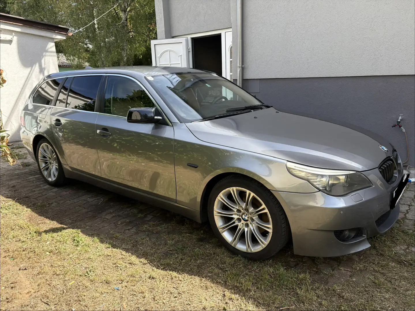 BMW 525 525d Touring Österreich-Paket - 2