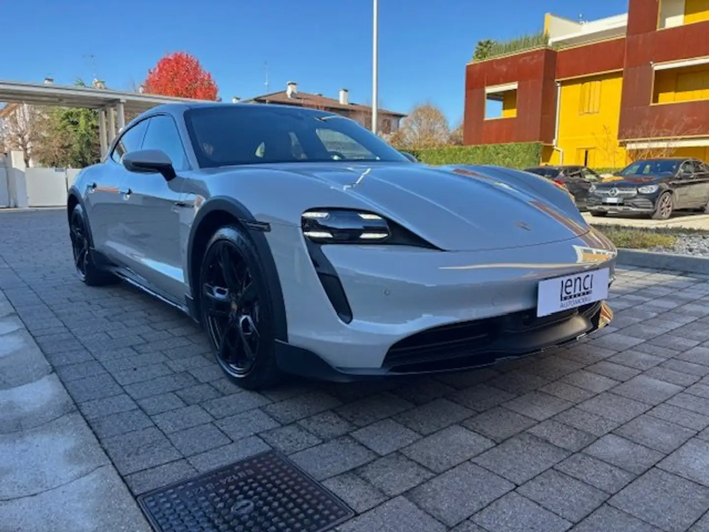 Porsche Taycan Taycan Cross Turismo 4S 5p FULL 173000,00 LISTINO Bianco - 1