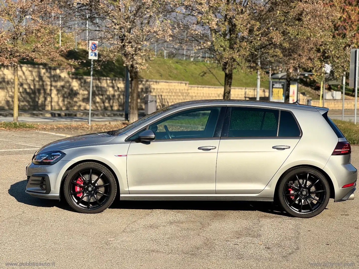 Volkswagen Golf GTI Perf. 2.0 245CV TSI DSG 5p. BMT Grigio - 2