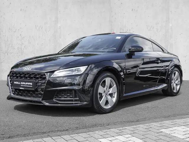 Audi TT view 2