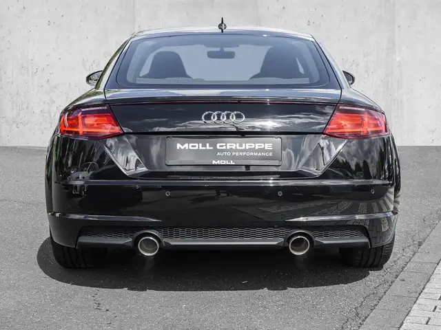 Audi TT view 6