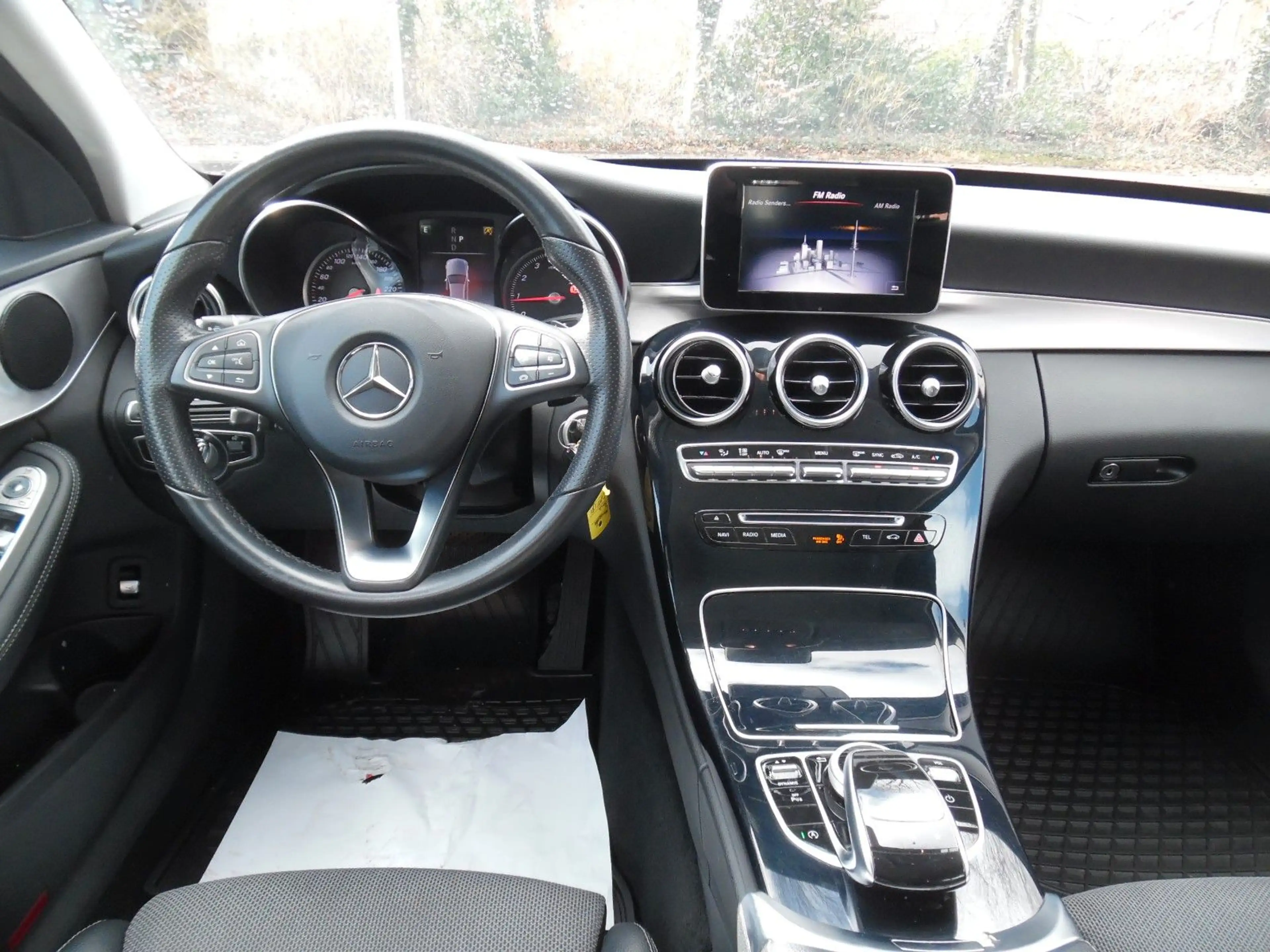 Mercedes-Benz C 180 C T-Modell C 180 T CGI*Navi*SZH*Schaltw. — photo 13