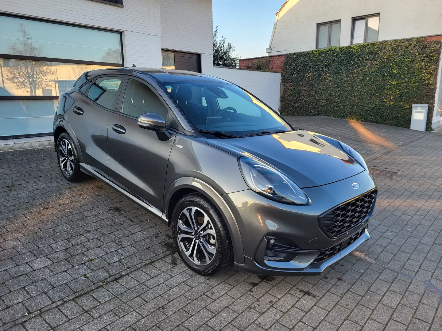 Ford Puma 1.0 EcoBoost mHEV ST-Line (EU6d) Grijs - 1