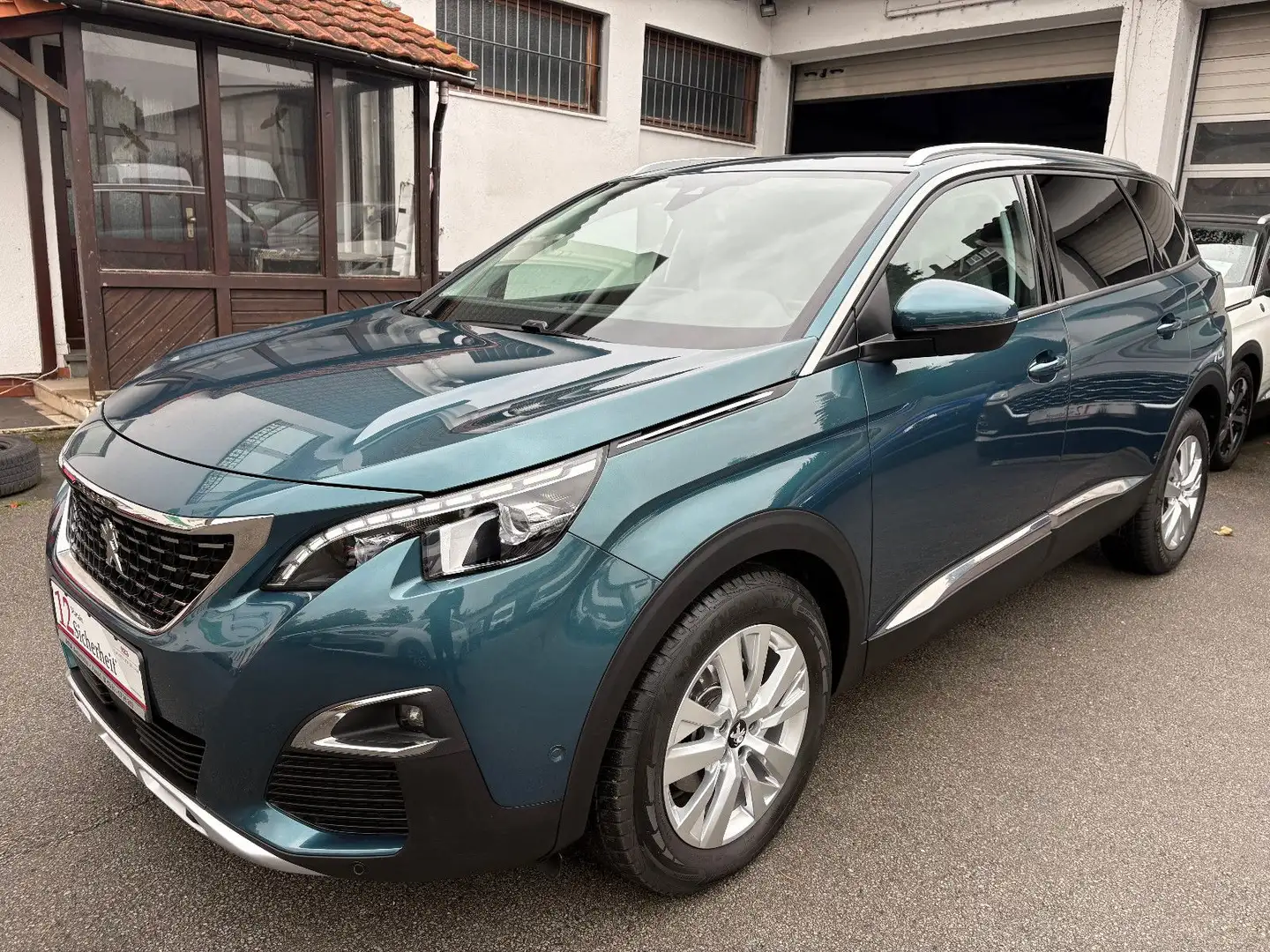 Peugeot 5008 BLUEHDI AUT. Allure - 360°KAM VIRTUAL NAVI Grün - 1
