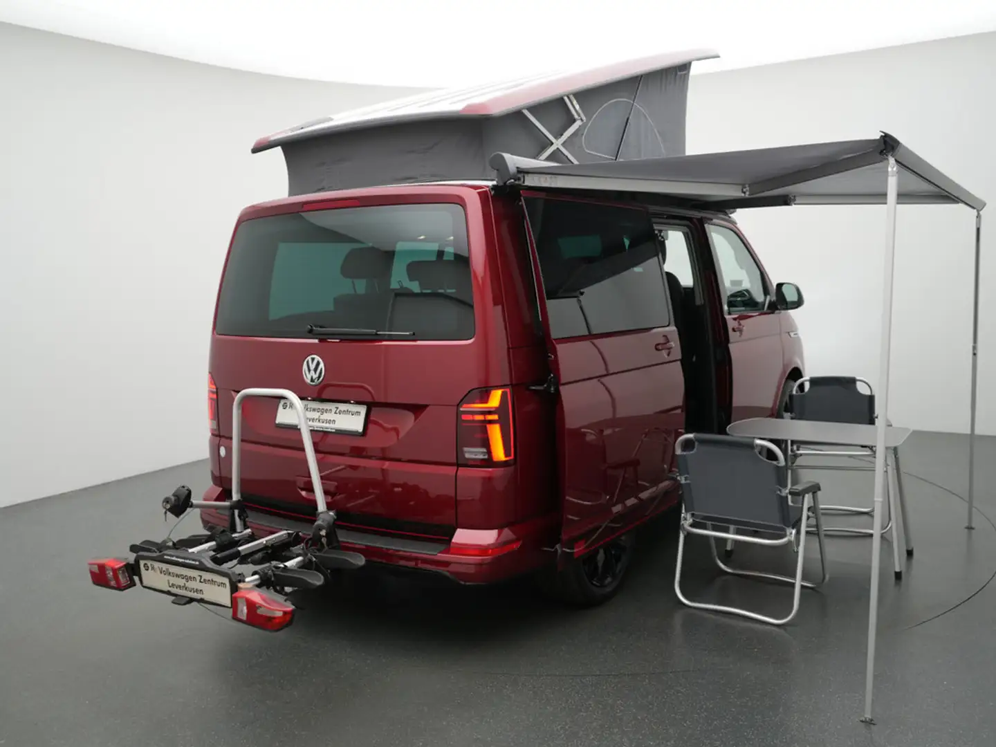 Volkswagen T6.1 California 2.0 TDI DSG 4M Beach ACC DCC LED Schwarz - 2