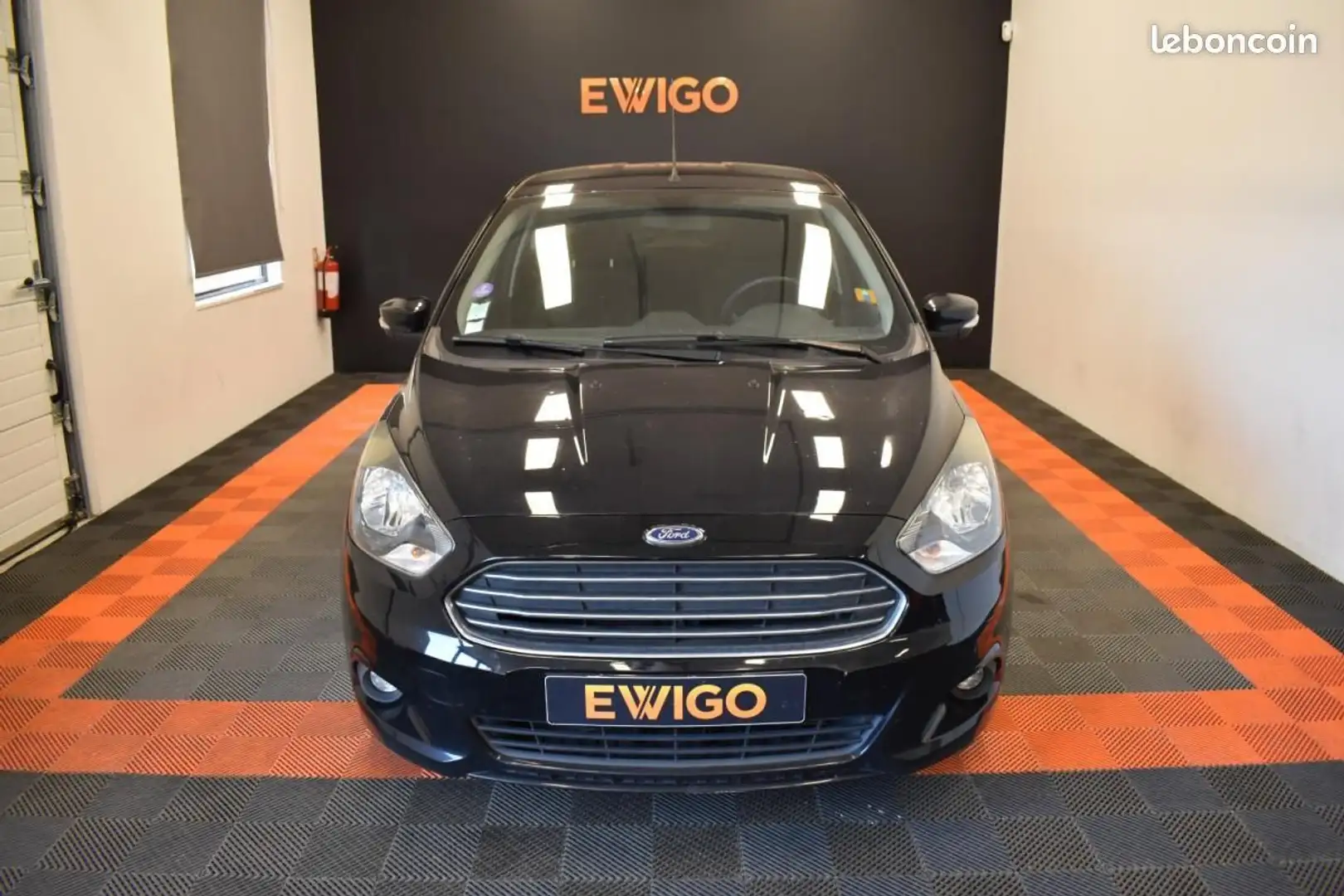 Ford Ka/Ka+ Ka%2B %2B 1.2 TIVCT 85 ULTIMATE Suivi Garantie 6 à Noir - 2