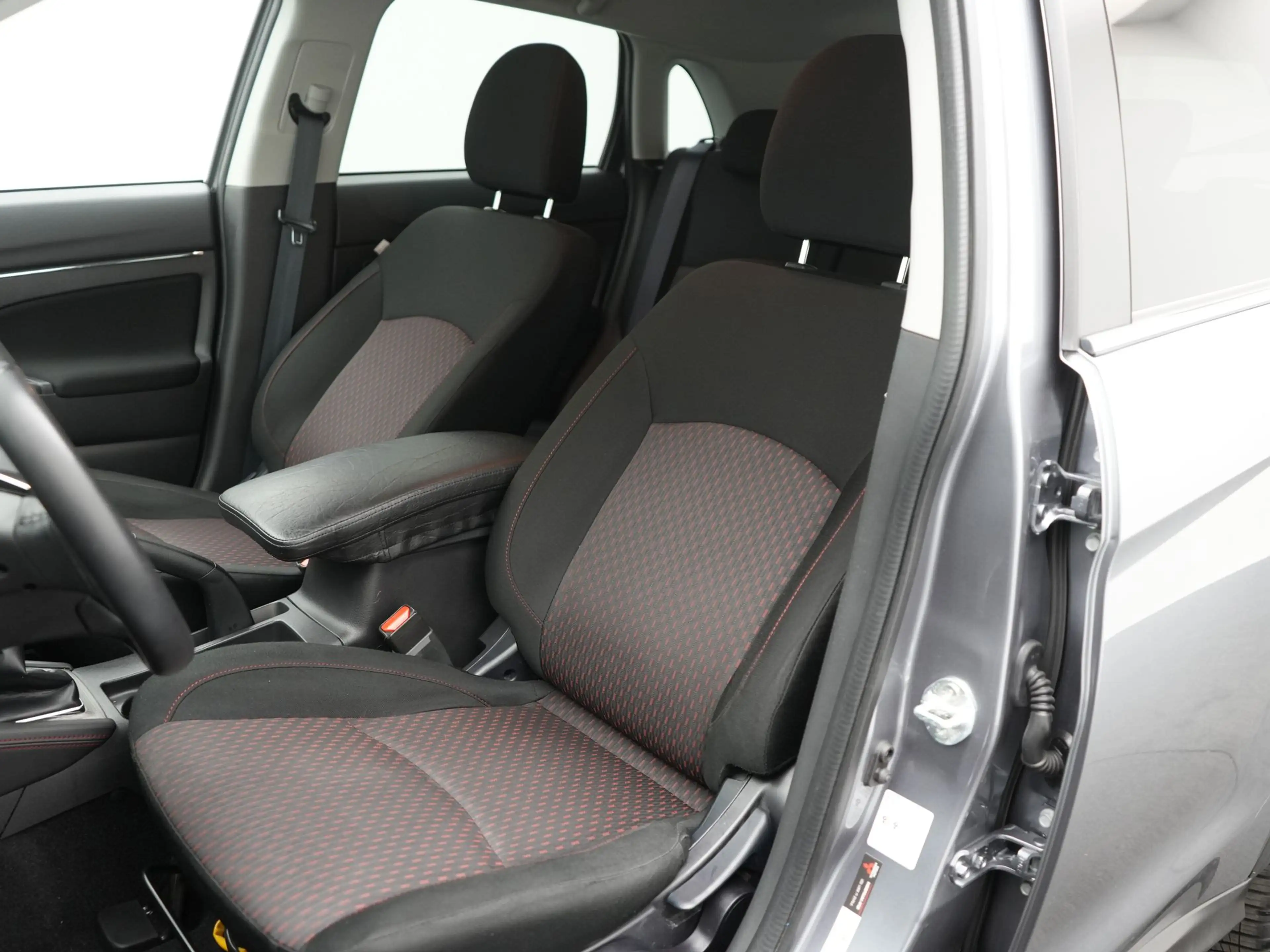 Mitsubishi ASX 1.6 Cleartec Connect Pro | NL Auto | Climate Contr — photo 7