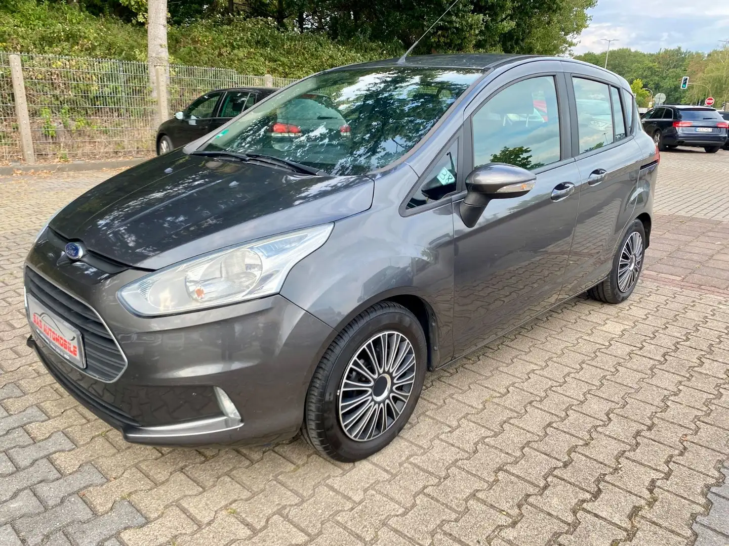 Ford B-Max Trend /1 Hand/ Gepflegter Zustand Argent - 2