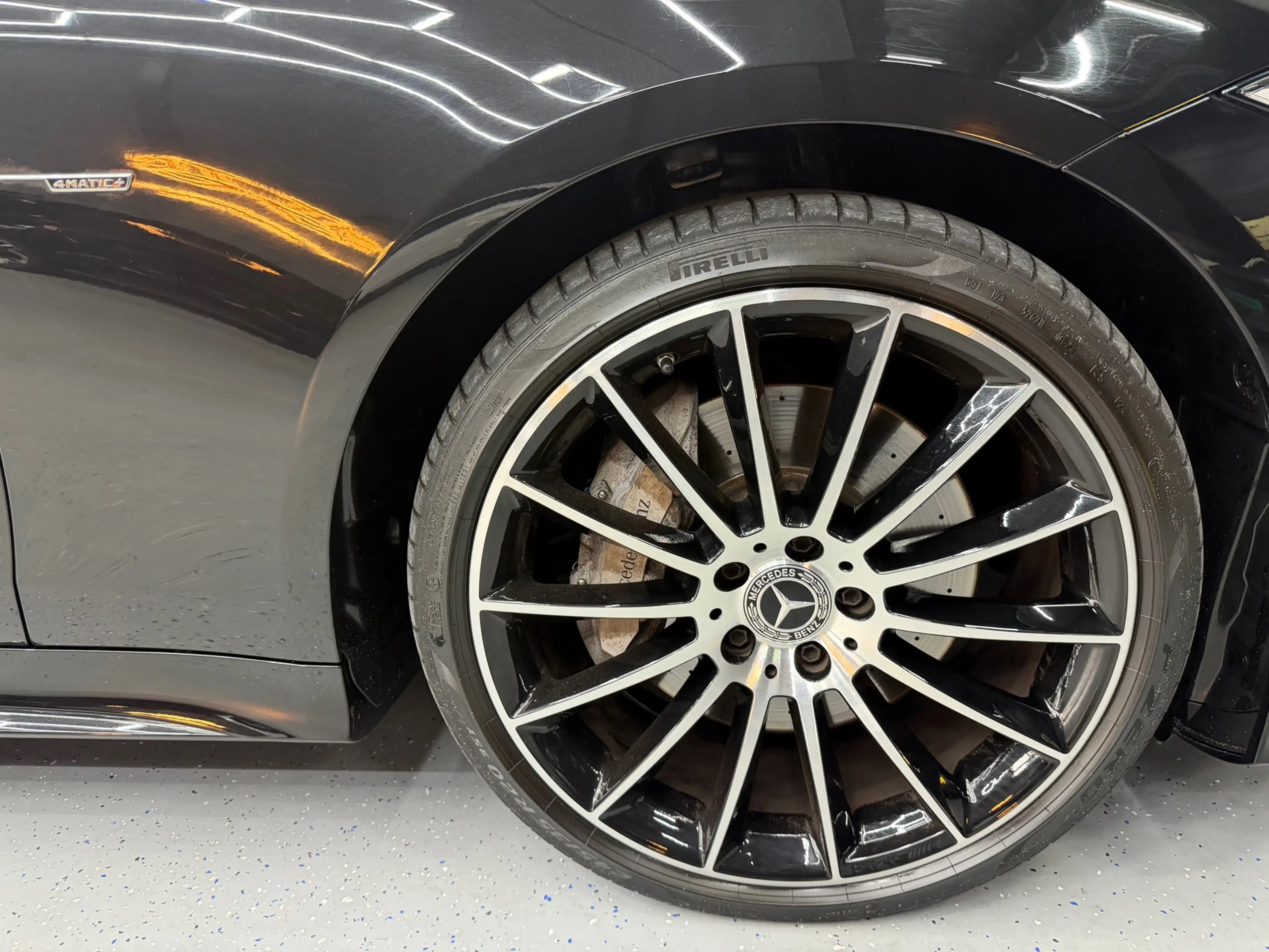 Mercedes-Benz CLS 350 d 4MATIC AMG PANO-HUP-SOFTCLOSE-KEYLESS-360-TREKHA — photo 14