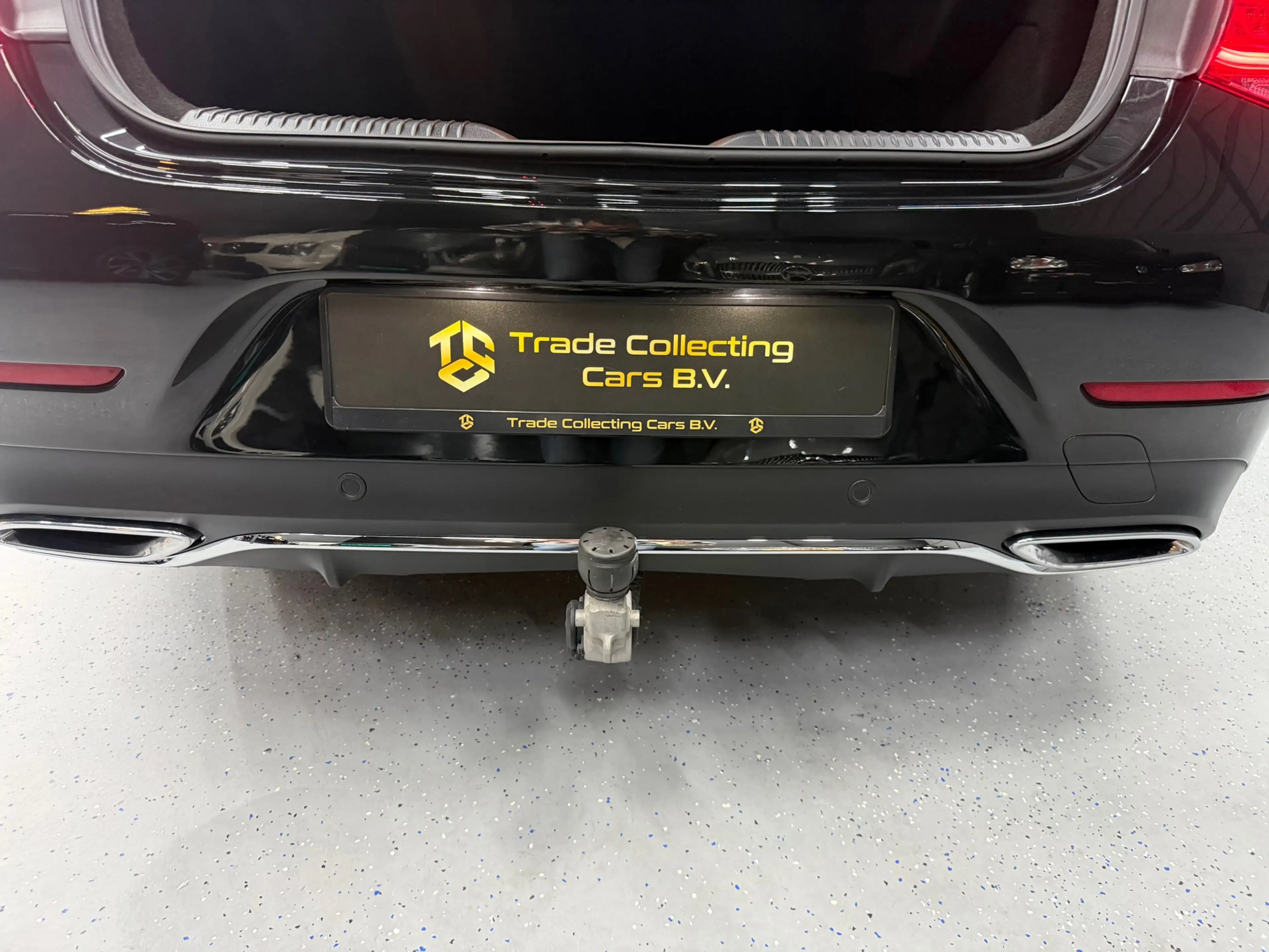 Mercedes-Benz CLS 350 d 4MATIC AMG PANO-HUP-SOFTCLOSE-KEYLESS-360-TREKHA — photo 10