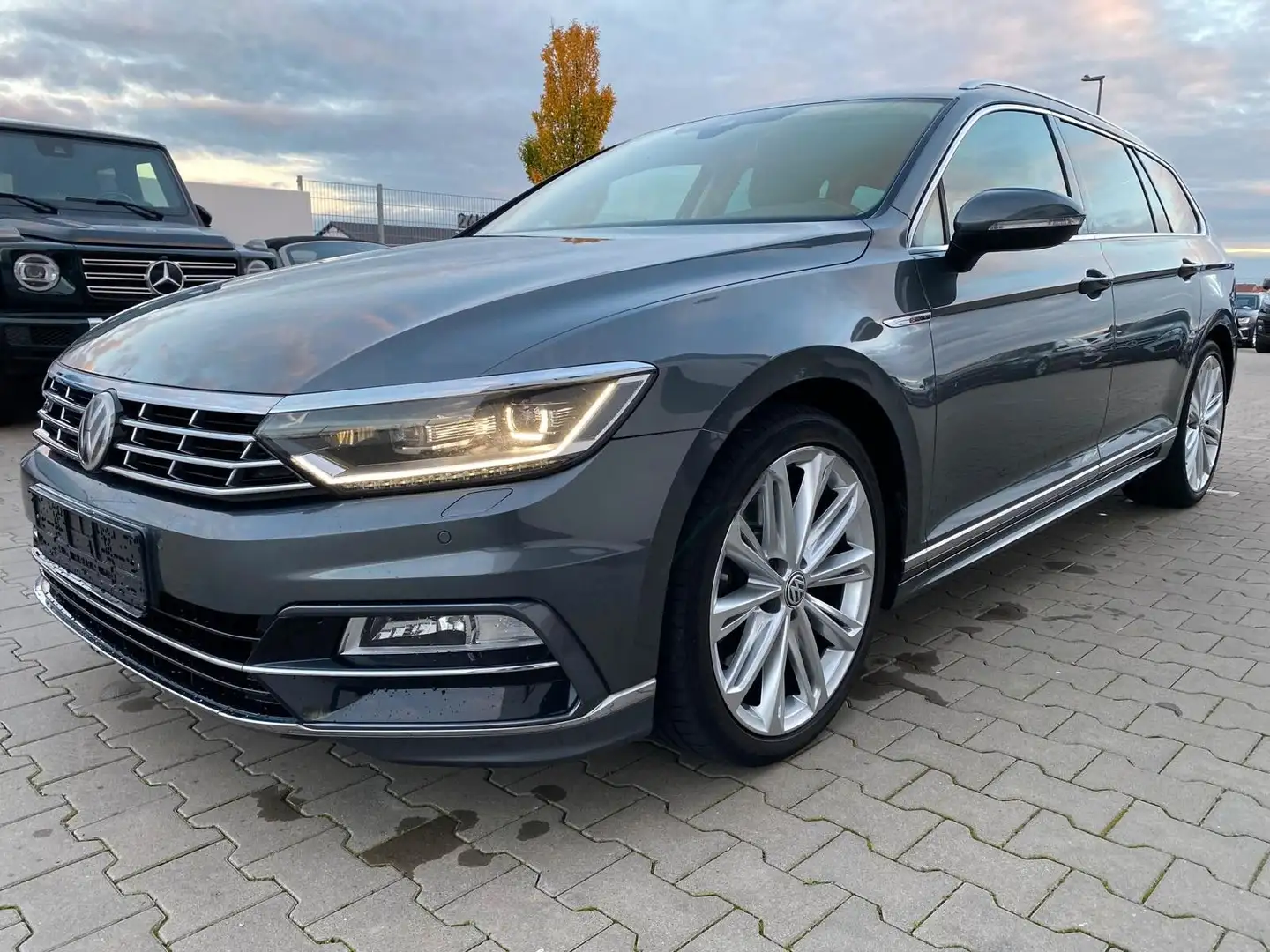 Volkswagen Passat Variant Highline 4Motion|VOLL Grigio - 1