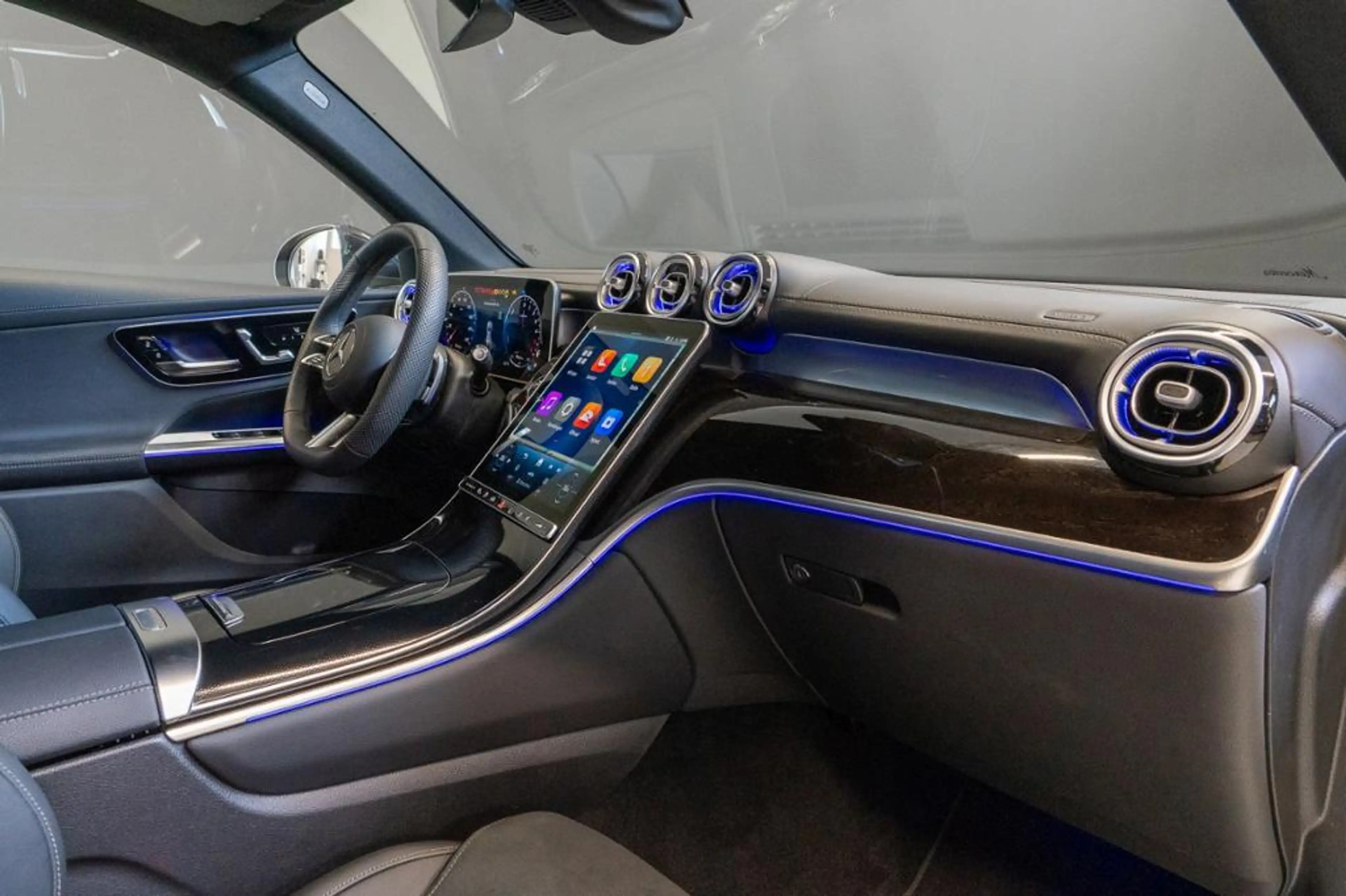 Mercedes-Benz GLC 300 de 4M *AMG Digital AHK Distron 360° Head — photo 10