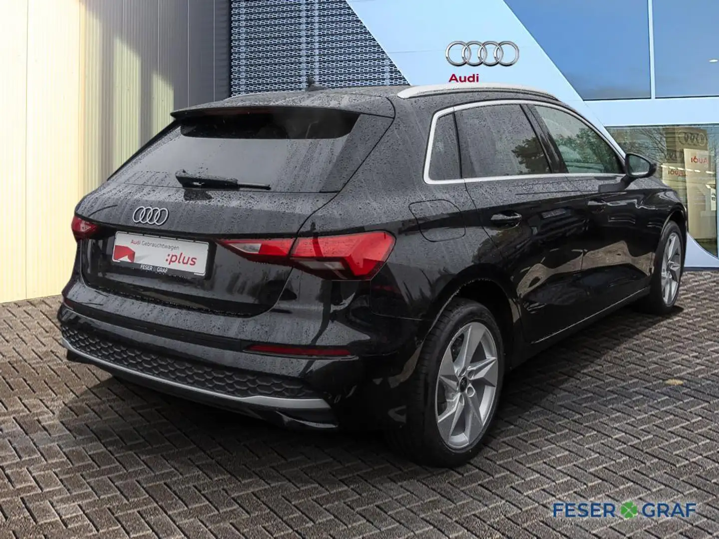 Audi A3 30 TFSI S tronic /LED/Navi+/CarPlay Schwarz - 2