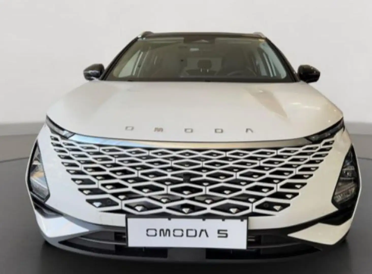 Omoda 5 1.6 TGDI 147CV GPL PURE Bianco - 2