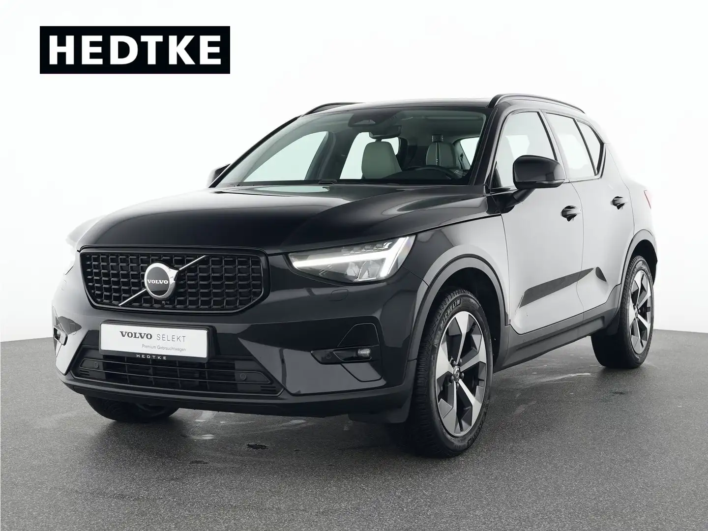 Volvo XC40 B4 Ultimate Dark PANORAMA*StH*19" Schwarz - 1