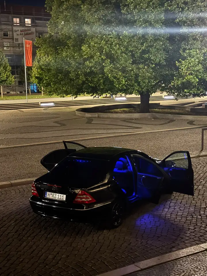 Mercedes-Benz C 200