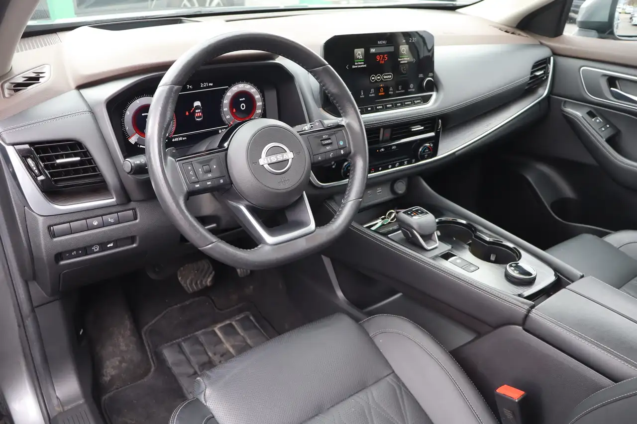 Nissan Rogue снимка Nissan Rogue